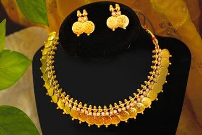 Traditional Necklace Set