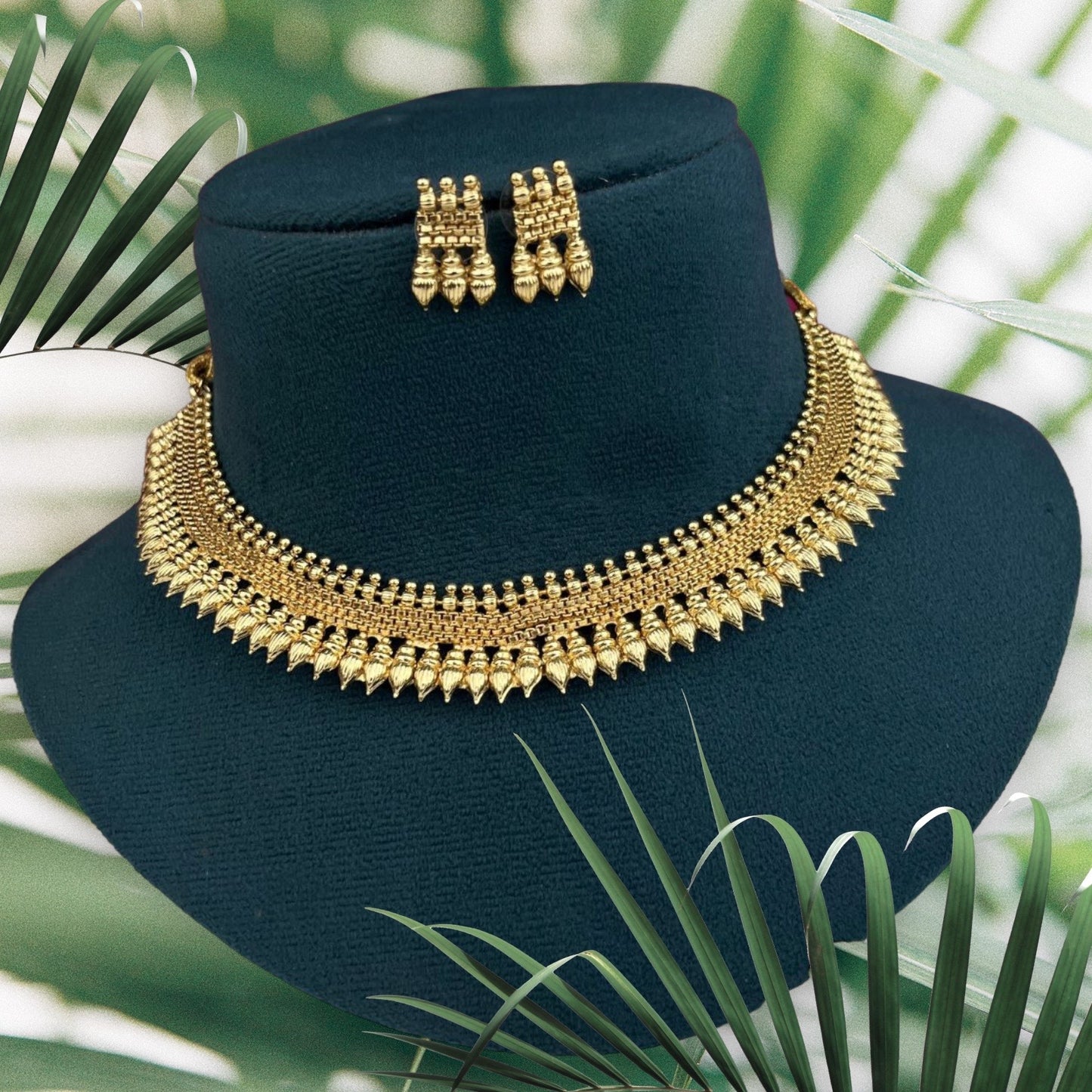 Traditional Necklace Set