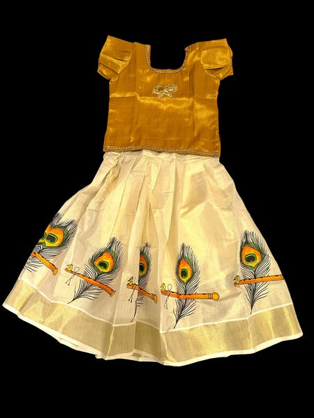 TRADITIONAL KERALA PATTU PAVADAI