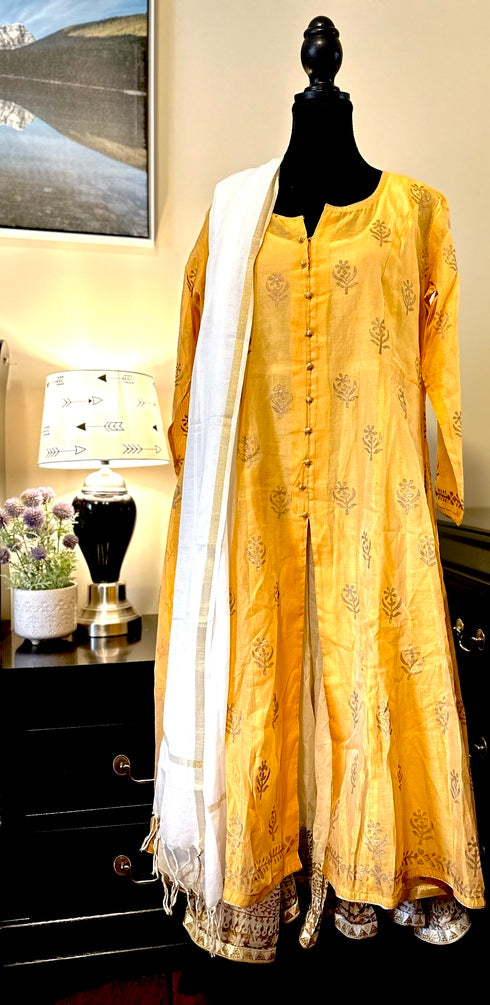 YELLOW 4 PIECE SUIT SET WITH REMOVABLE INNER&DUPATTA